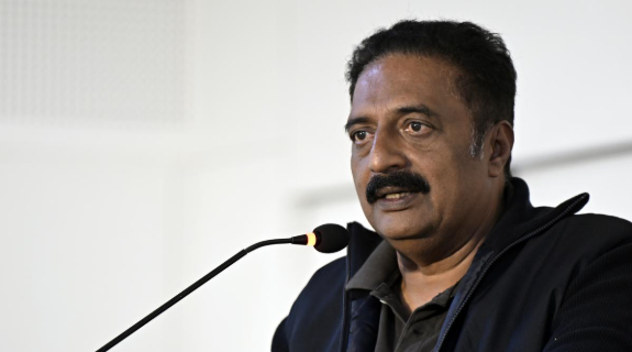 രാജ്യത്തെ  കുട്ടികളെ വേദനിപ്പിച്ചാൽ താഴെയിറക്കും: പ്രകാശ് രാജ്