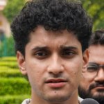 അവിശ്വാസം നേരിടാൻ ‘ജന്തര്‍ മന്തര്‍ സീസണ്‍ 2’: സൂചന നൽകി കോക്രോച്ച് ജനത പാർട്ടി സ്ഥാപകൻ അഭിജീത് ദീപ്‌കെ