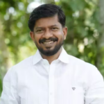  പ്രകാശ് രാജിന്റെ പേര് വോട്ടർ പട്ടികയിൽനിന്നും വെട്ടിമാറ്റി; നടപടി വലിയ തമാശയെന്ന് നടൻ