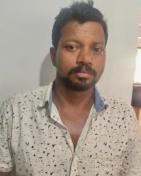  അരുവിക്കരയിൽ ഭാര്യയെയും മകളെയും പെട്രോഴിച്ചു കൊല്ലാൻ ശ്രമം: ഒളിവിൽ കഴിഞ്ഞ പ്രതി പിടിയിൽ