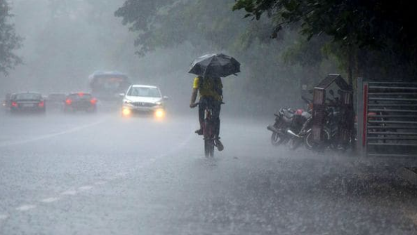 ബംഗാൾ ഉൾക്കടലിലെ ന്യൂനമർദം; കേരളത്തിൽ മഴ കനക്കുമെന്ന് കേന്ദ്ര കാലാവസ്ഥ വകുപ്പ്