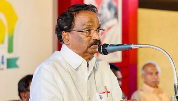 എക്‌സാലോജിക് കേസ്: എഫ്‌ഐആർ ഇട്ടാൽ ചെന്നിത്തലയും കുഞ്ഞാലിക്കുട്ടിയും കുടുങ്ങും; വെല്ലുവിളിയുമായി എ.കെ. ബാലൻ
