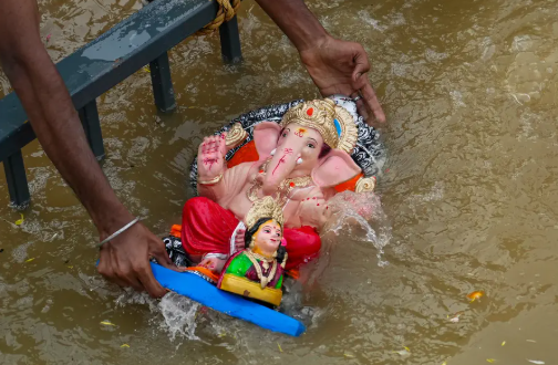 ഹൈദരാബാദിൽ കണ്ണീരോർമ്മയായി ഗണേശ നിമജ്ജനം; അനാഥാശ്രമത്തിലെ ആറ് വിദ്യാർത്ഥികൾ മുങ്ങിമരിച്ചു