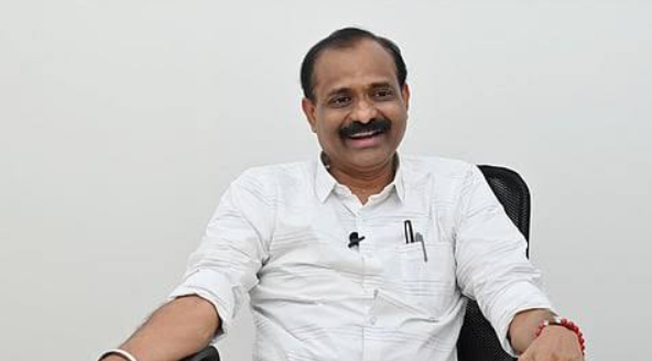 തിയേറ്ററിലെ ചായ കുടിക്കാൻ ലോണെടുക്കണം: മേയർ വി.വി. രാജേഷ്