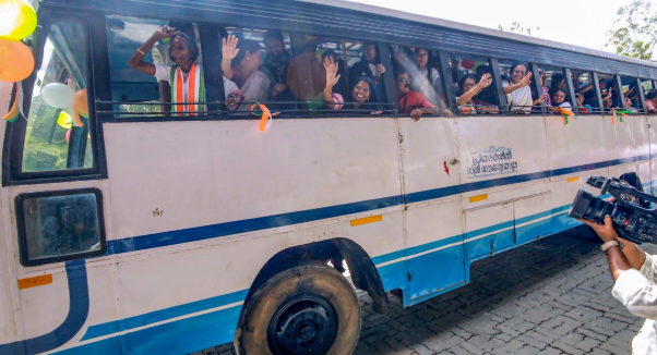 പ്രിയദർശിനി സർവീസ് സ്വകാര്യ ബസുകളുടെ ‘വയറ്റത്തടിക്കുന്നു’വെന്ന് വിദഗ്‌ധ സമിതി റിപ്പോർട്ട്