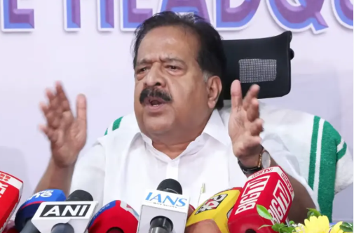 സ്കൂളുകളിൽ ‘തൂഫാൻ ഐ’; ക്യാമറകൾ പൊലീസ് സ്റ്റേഷനുകളുമായി ബന്ധിപ്പിക്കുമെന്ന് രമേശ് ചെന്നിത്തല