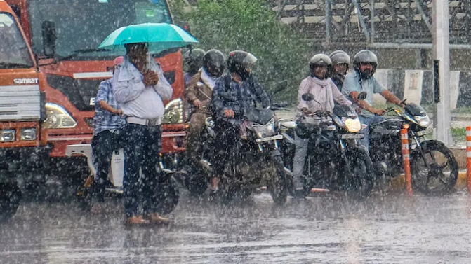 കേരളത്തില്‍ ഇന്ന് ഇടിമിന്നലോടുകൂടിയ ശക്തമായ മഴയ്ക്ക് സാധ്യത; ജാഗ്രത നിര്‍ദ്ദേശവുമായി കാലാവസ്ഥ വകുപ്പ്