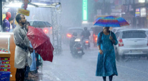 മഴക്കെടുതി: ഇന്ന് നാല് ജില്ലകളിൽ യെല്ലോ അലർട്ട്; ജാഗ്രതാ നിർദ്ദേശവുമായി കാലാവസ്ഥാ വകുപ്പ്