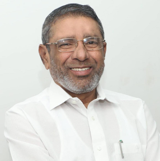 വഖഫ് ബോർഡ് പുനഃസംഘടിപ്പിച്ചു: എം.സി. മായിൻ ഹാജി പുതിയ ചെയർമാൻ, ഹംസ സമിതി പുറത്ത്
